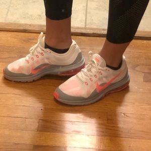 Nike max dynasty 2 shoes